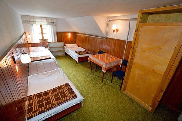 Auberge de jeunesse Schronisko Pttk Samotnia à Karpacz Chambre photo