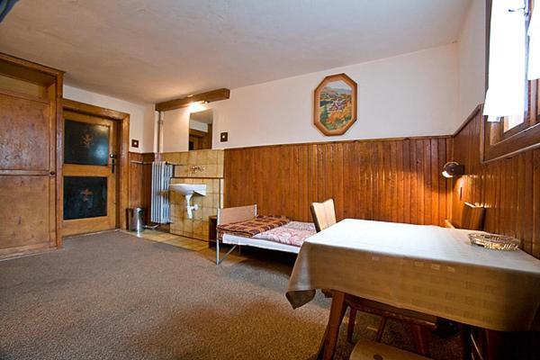 Auberge de jeunesse Schronisko Pttk Samotnia à Karpacz Chambre photo